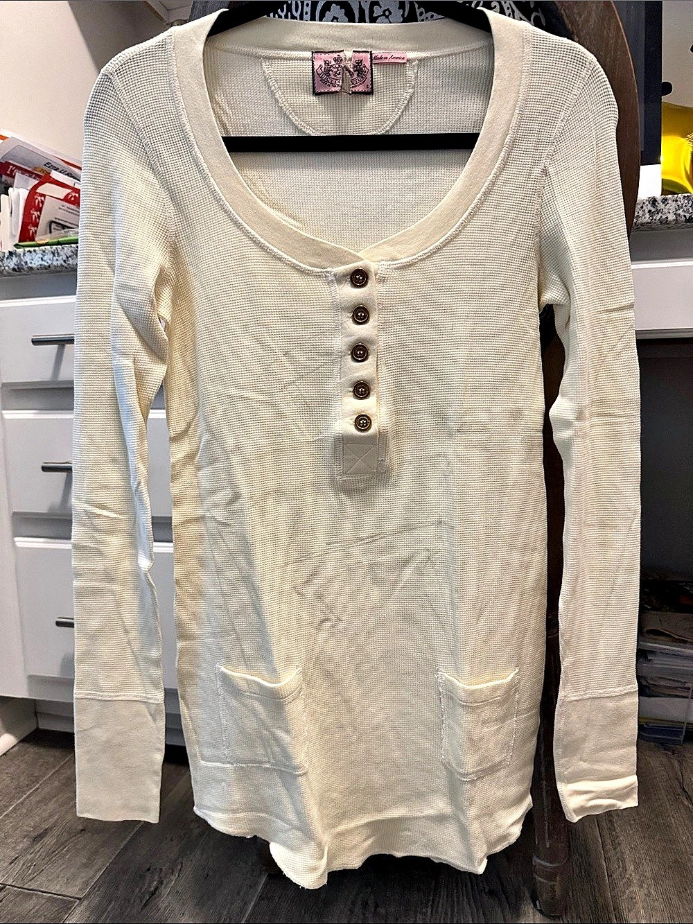 Vintage Juicy Couture Long Sleeve Henley in Off White Size Small